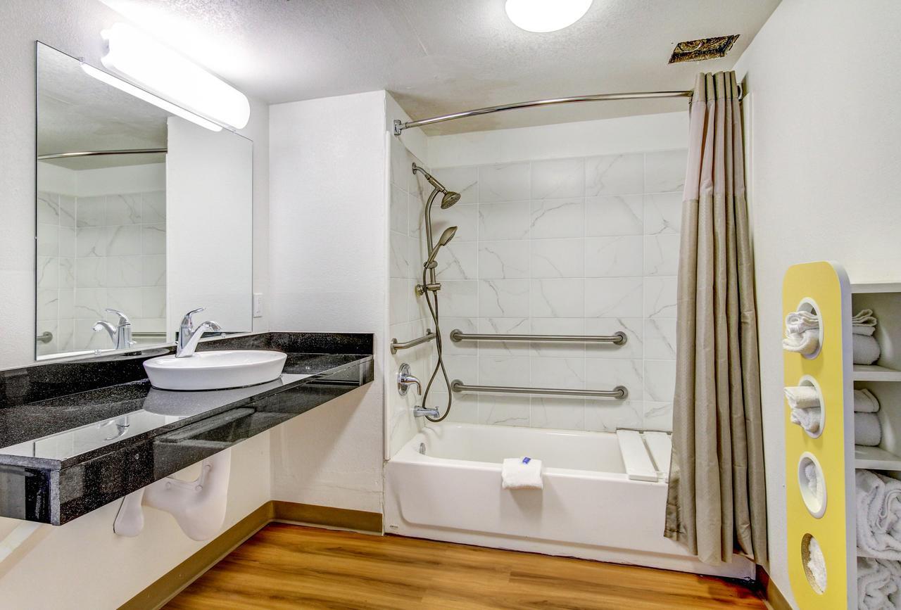 Motel 6 Waco - Lacy Lakeview Bellmead المظهر الخارجي الصورة