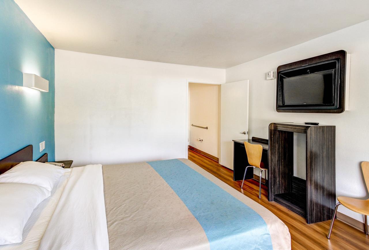 Motel 6 Waco - Lacy Lakeview Bellmead المظهر الخارجي الصورة