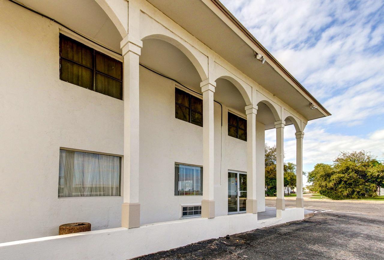 Motel 6 Waco - Lacy Lakeview Bellmead المظهر الخارجي الصورة
